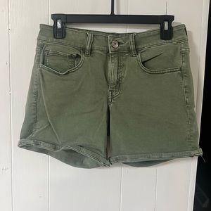 American Eagle “Super Stretch” mid shorts
